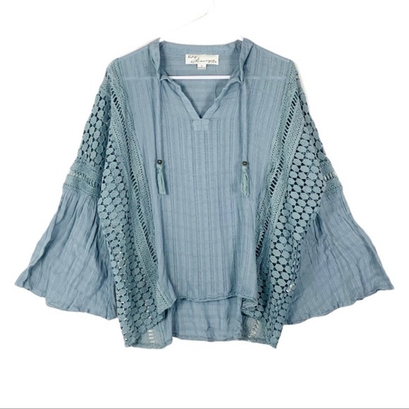 Vintage Havana Tops - ❄️Vintage Havana bell long sleeve boho blouse